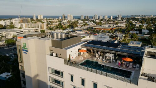Гостиница Holiday Inn Express & Suites Sunshine Coast в Маручидоре