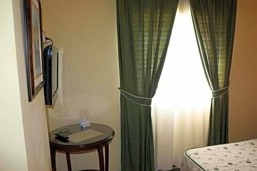 Гостиница Hotel Frijon в Сафре