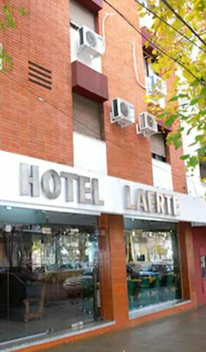 Гостиница Laerte Hotel Mendoza в Мендосе
