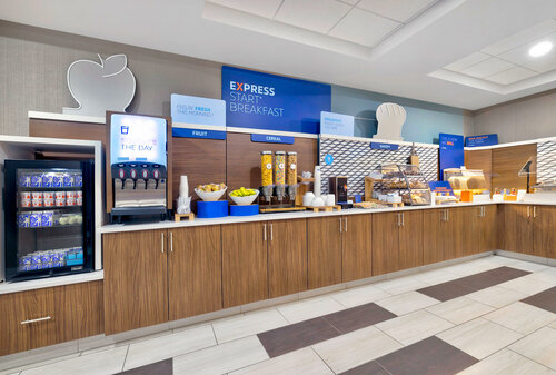Гостиница Holiday Inn Express & Suites Kansas City - Grandview, an Ihg Hotel в Грандвью