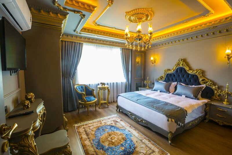 Гостиница Real King Suit Otel в Йомре