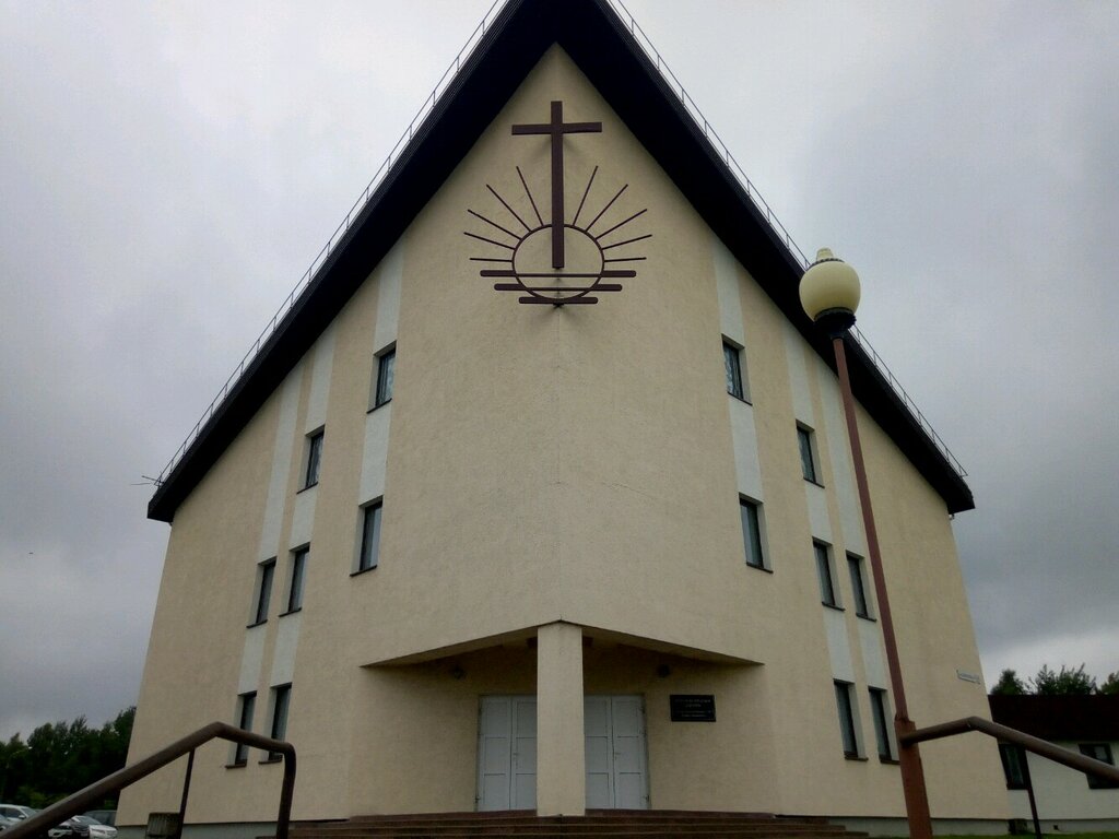 Новоапостольская церковь в России: Пасхальное богослужение в Москве