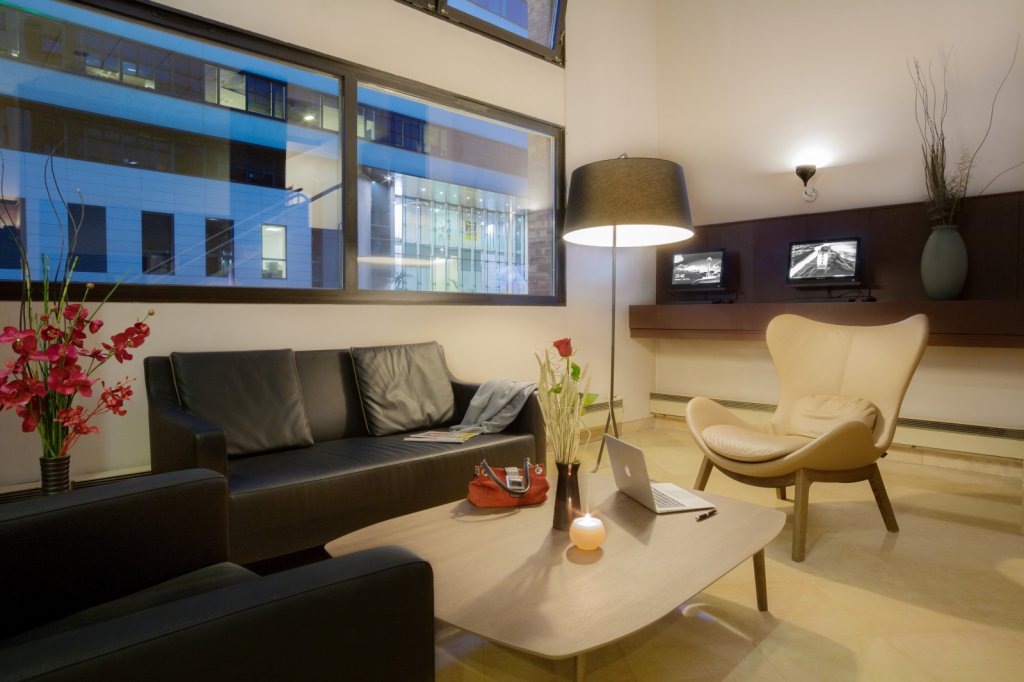 Фото Apogia Paris