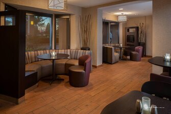 Фото Courtyard by Marriott Baton Rouge Siegen Lane