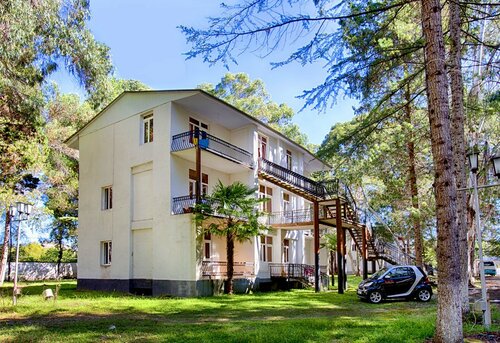 Гостиница Эвкалиптовая роща в Сухуме