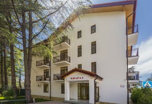 Kiaraz Start Otel (Autonomous Republic of Abkhazia, Town of Bichvinta, ulitsa Gitsba) mehmonxona