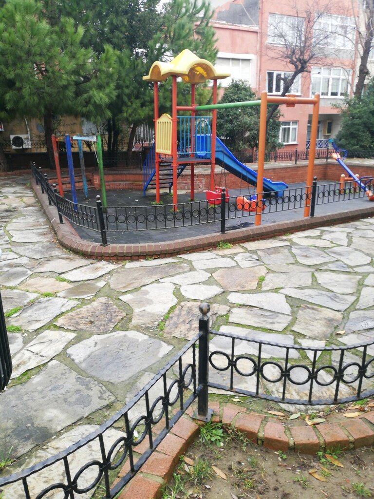 الغابات Sefa Bostani Parki ، اسطنبول، صورة