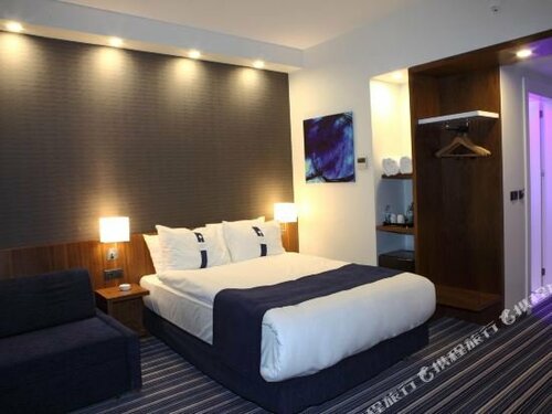 Гостиница Holiday Inn Express Manisa - West в Юнусэмре