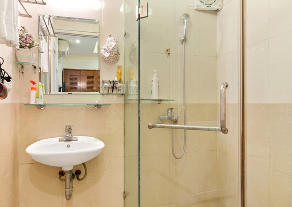 Фото A25 Hotel 46 Chau Long