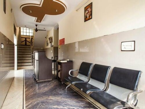 Гостиница Hotel Bajaj Inn в Дехрадуне