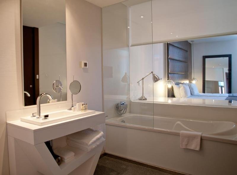 Фото Lisboa Carmo Hotel