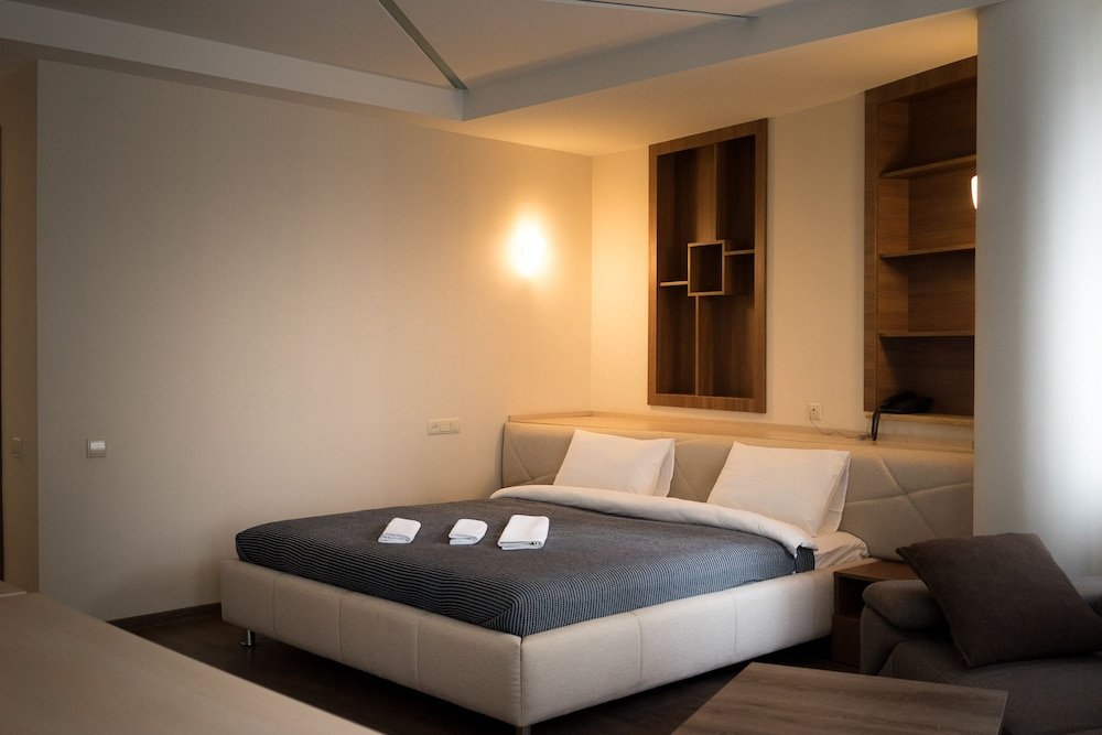 Фото Отель All Seasons