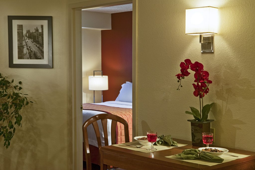 Фото Residence Inn by Marriott Denver Park Meadows