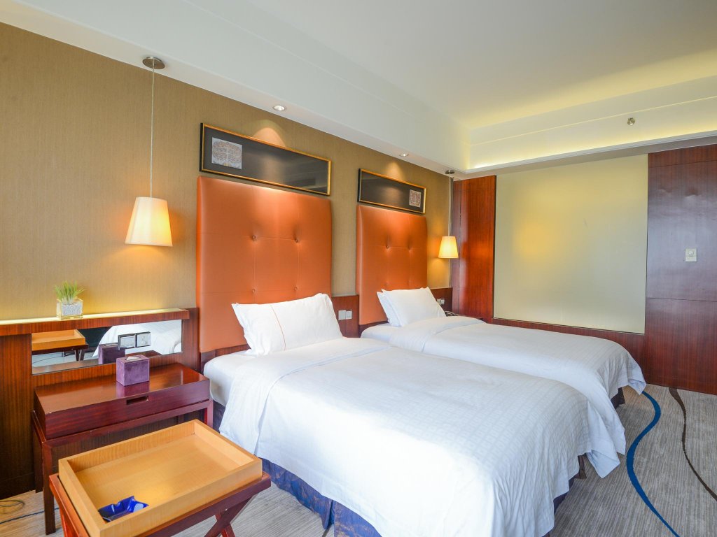 Фото Royal Garden Hotel