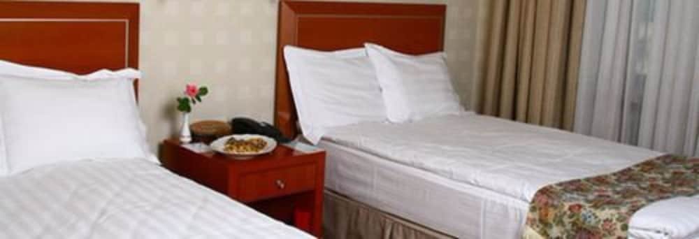 Фото Ulaanbaatar Hotel