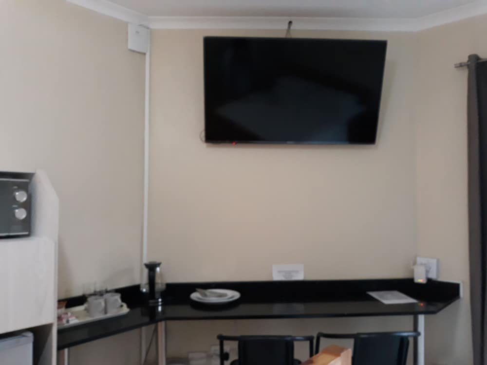 Фото 8 Ibis Lane Guest House