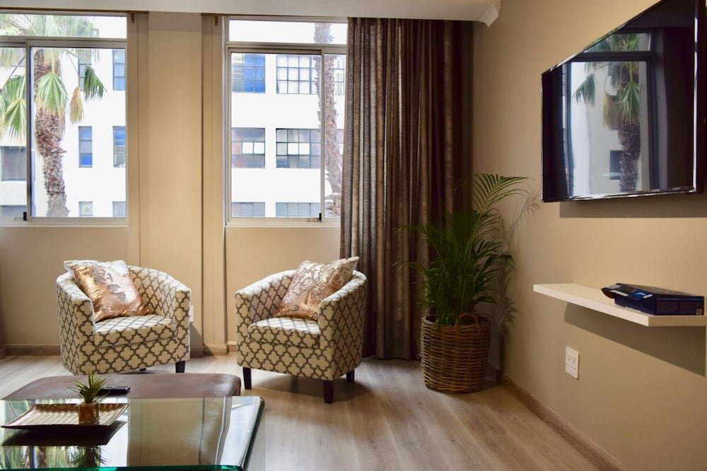 Фото Modern 1 Bedroom City Apartment