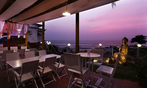 Гостиница Treebo Trend Maison Ocean Beach Resort в Ашвеме