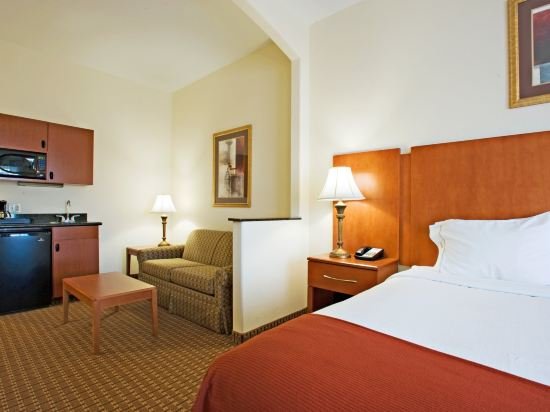 Фото Holiday Inn Express & Suites Midland Loop 250, an Ihg Hotel