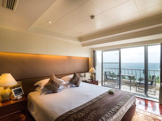 Фото Royal Wing Suites & SPA