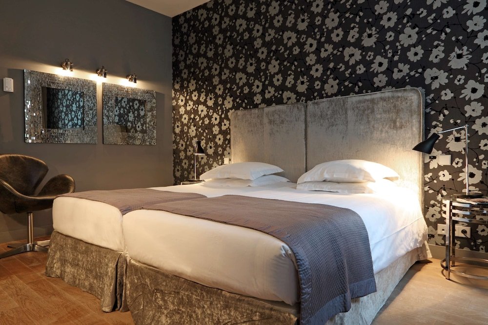 Фото New Hotel Roblin