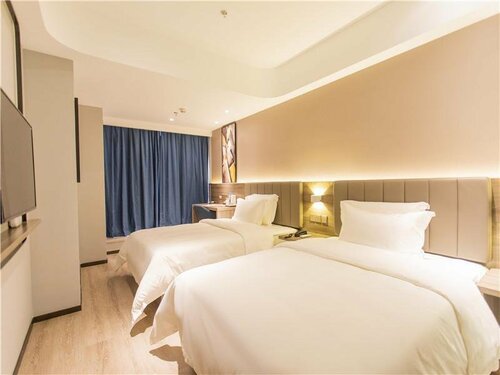 Гостиница 7 Days Premium North Railway Station North Square Center в Чунцине