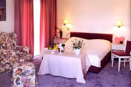 Фото Kouros Hotel