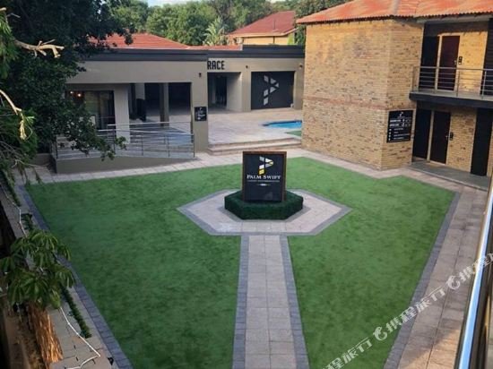 Фото Palm Swift Luxury Accommodation