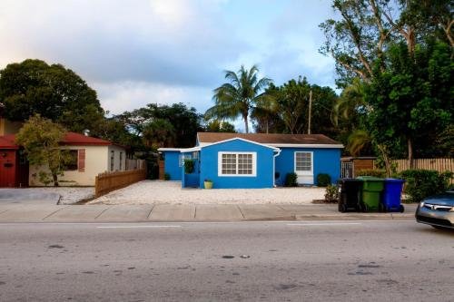 Фото The Blue House Fort Lauderdale