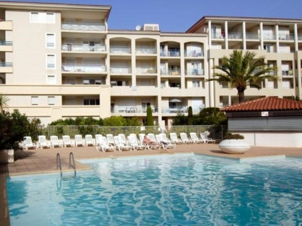 Hotel Les Pins Bleus, Antibes, photo