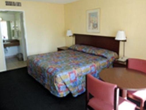 Фото Red Lion Inn & Suites Redding