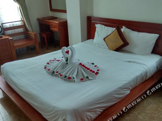 Фото Titan Hotel