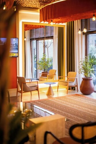 Гостиница Sur Royal's Hotel в Енишехире