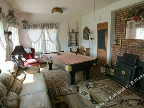 Гостиница Breyhouse B&b Inn в Линкольн Сити