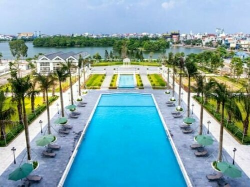 Гостиница Nam Cuong Nam Dinh Hotel в Намдине