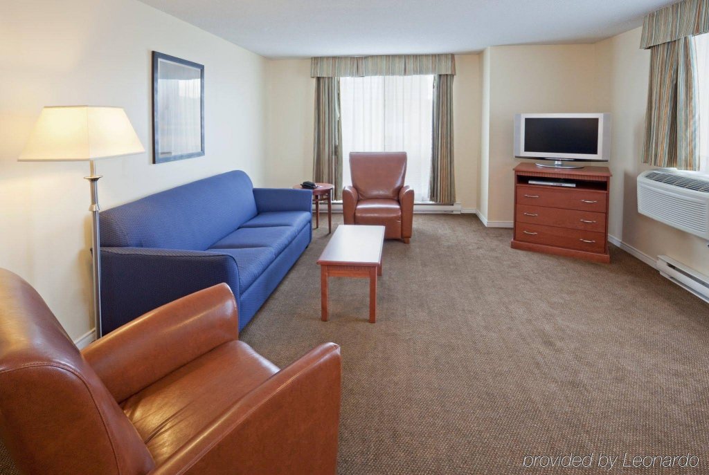 Фото Hotel Saint-Laurent Montreal