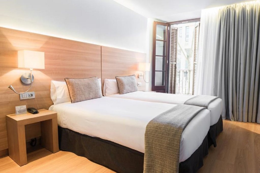 Фото Arc la Rambla