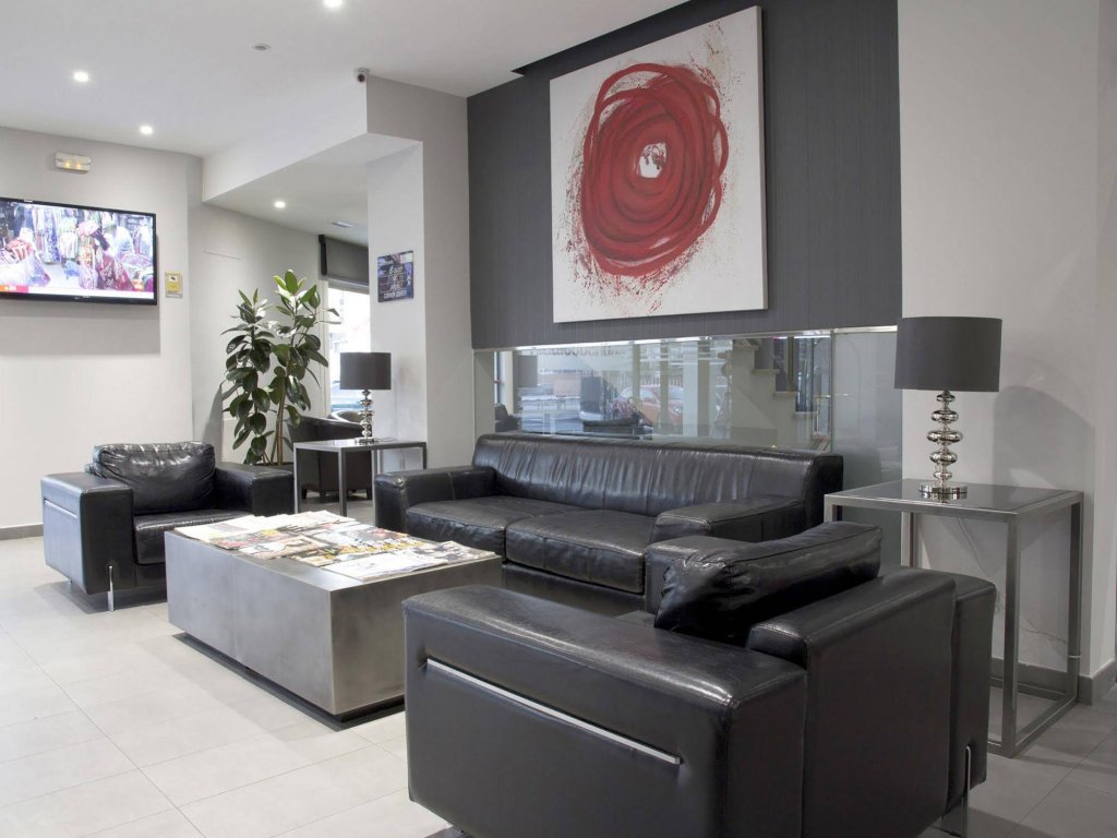 Фото Hotel Uve Alcobendas