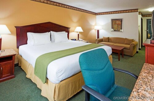 Гостиница Holiday Inn Express Minneapolis - Golden Valley, an Ihg Hotel