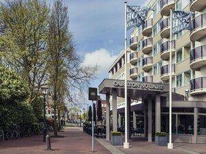 отель Carlton Square Hotel