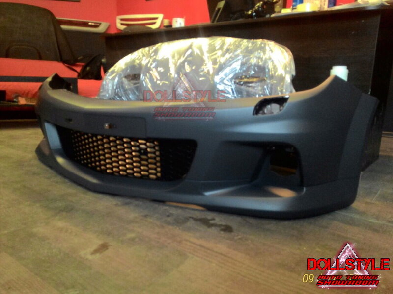 ضبط الاستوديو DollStyle Auto Tuning Showroom ، موسكو، صورة