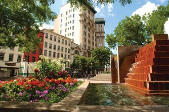 Фото Marriott Syracuse Downtown