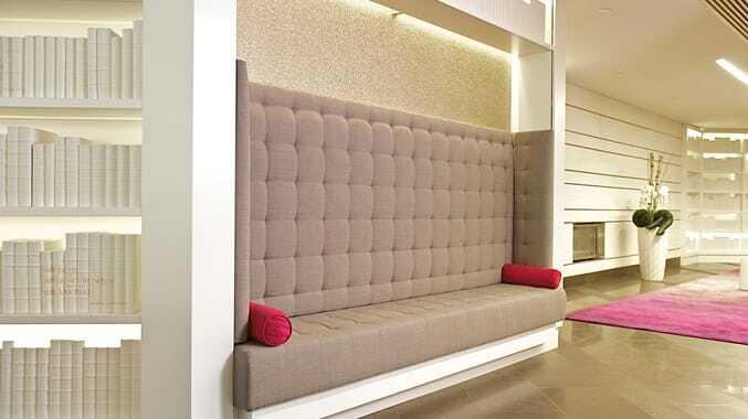 Фото DoubleTree by Hilton Montreal