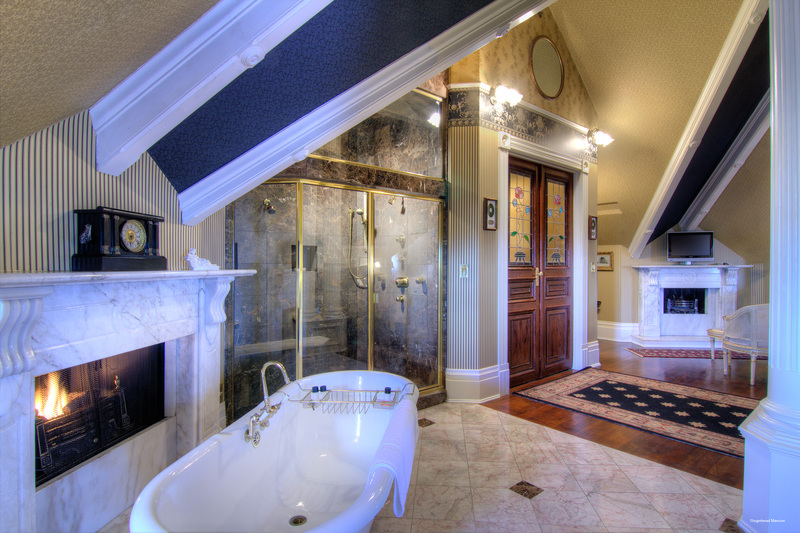 Фото Gingerbread Mansion Inn