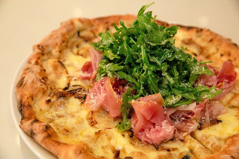 Фото Gingerbread Mansion Inn