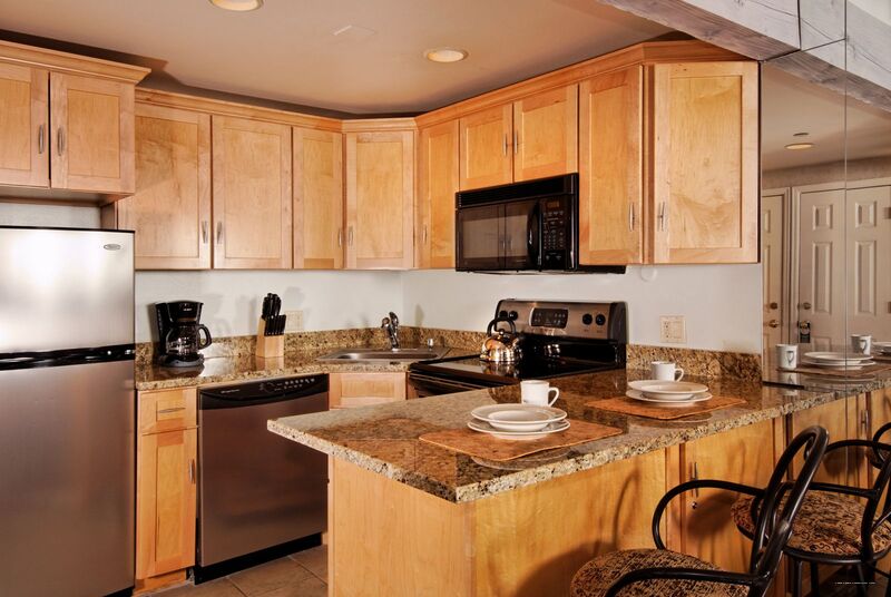 Фото Aspen Square Condominium Hotel