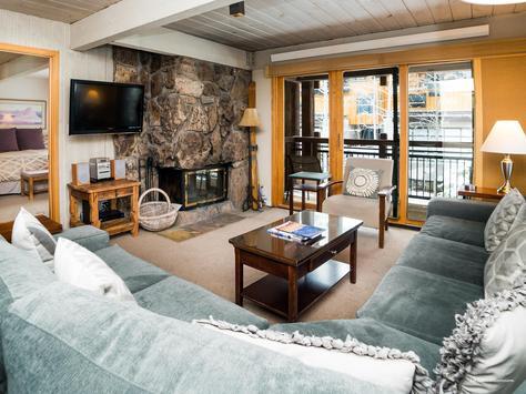 Фото Lift One Condominiums