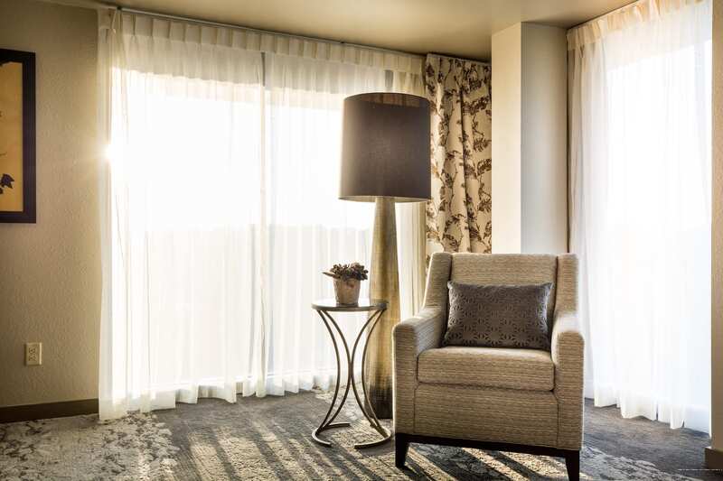 Фото Lodge Of Four Seasons Golf Resort, Marina & SPA