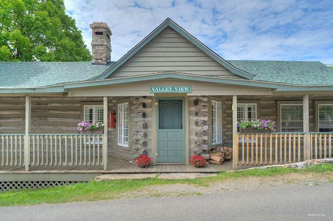 Фото Mountain Lake Lodge