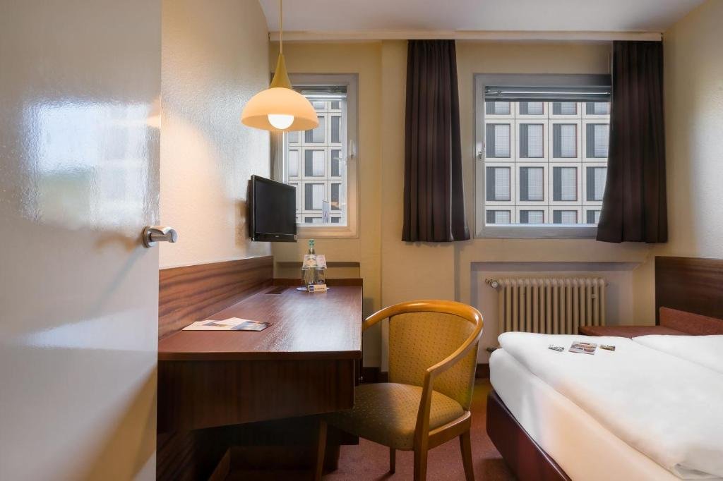 Фото отеля 5